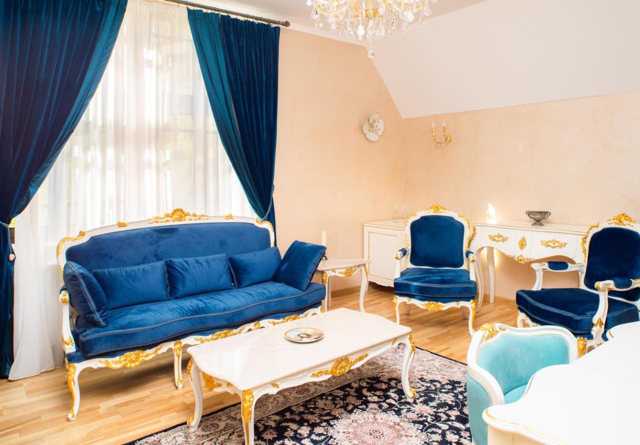 Boutique Lakastel 4*